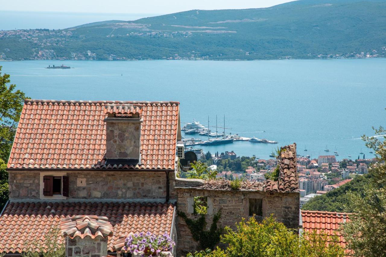 Old Stone House Villas Tivat Buitenkant foto