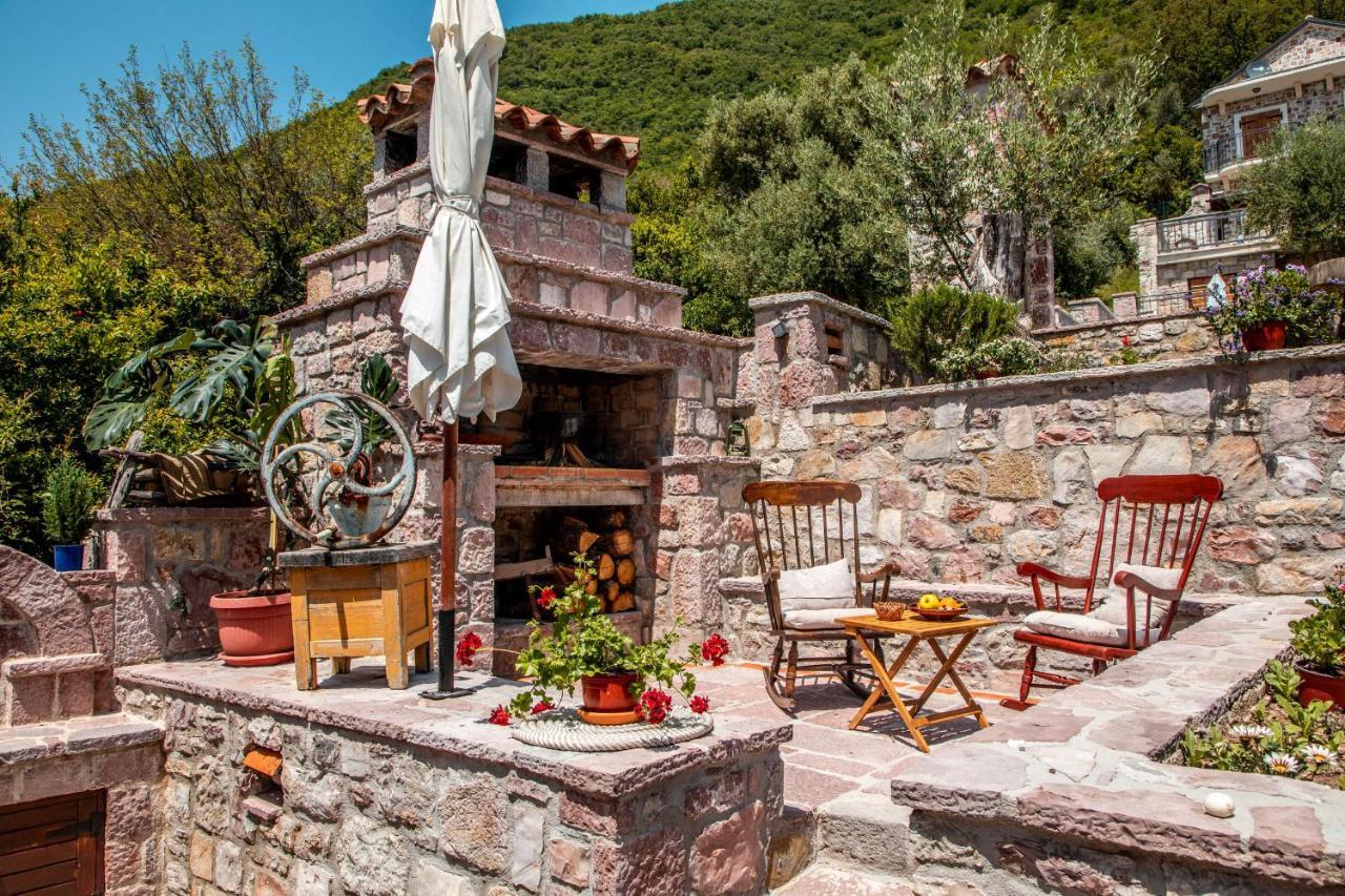 Old Stone House Villas Tivat Buitenkant foto