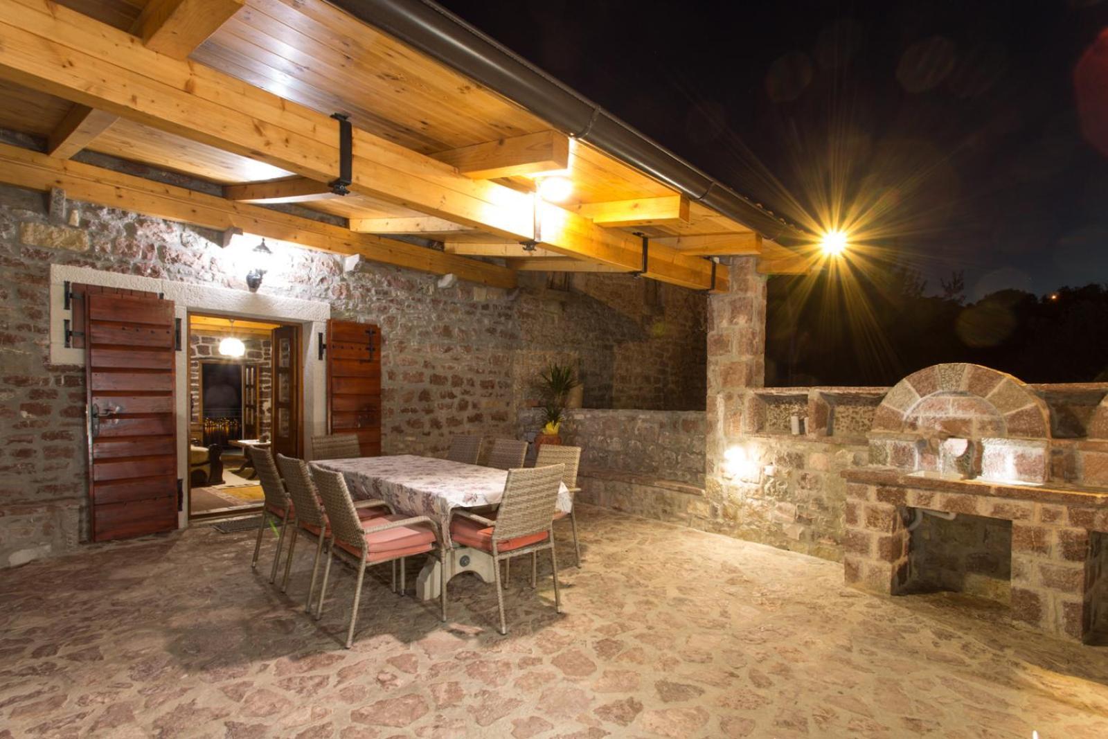 Old Stone House Villas Tivat Buitenkant foto